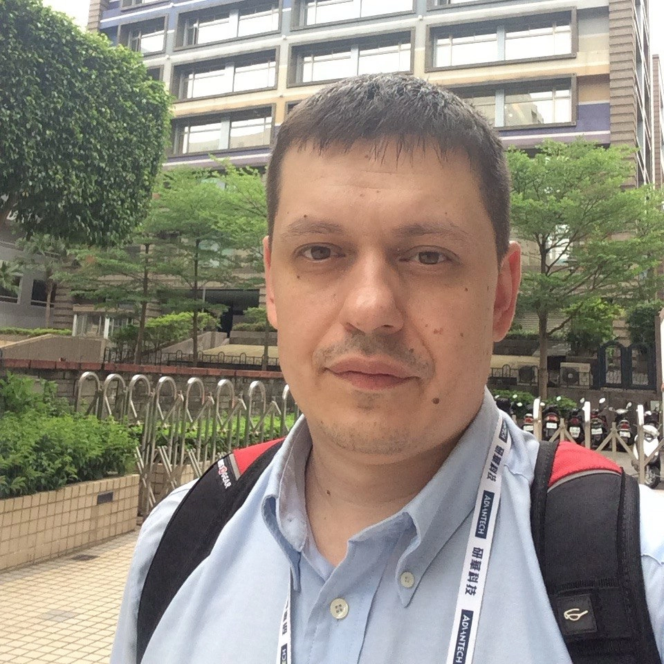 Александр Маврин