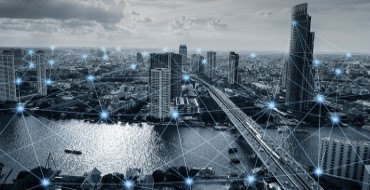 Переходя на удаленную работу, компании открывают хакерам доступ к своим серверам