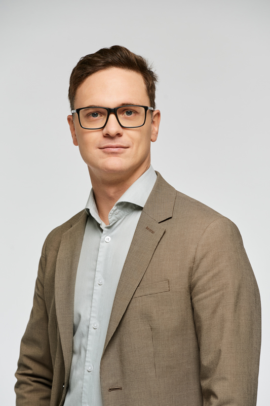 ivan-syuhin.jpg
