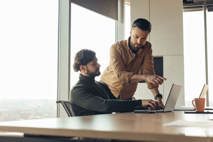 контроль действий пользователей